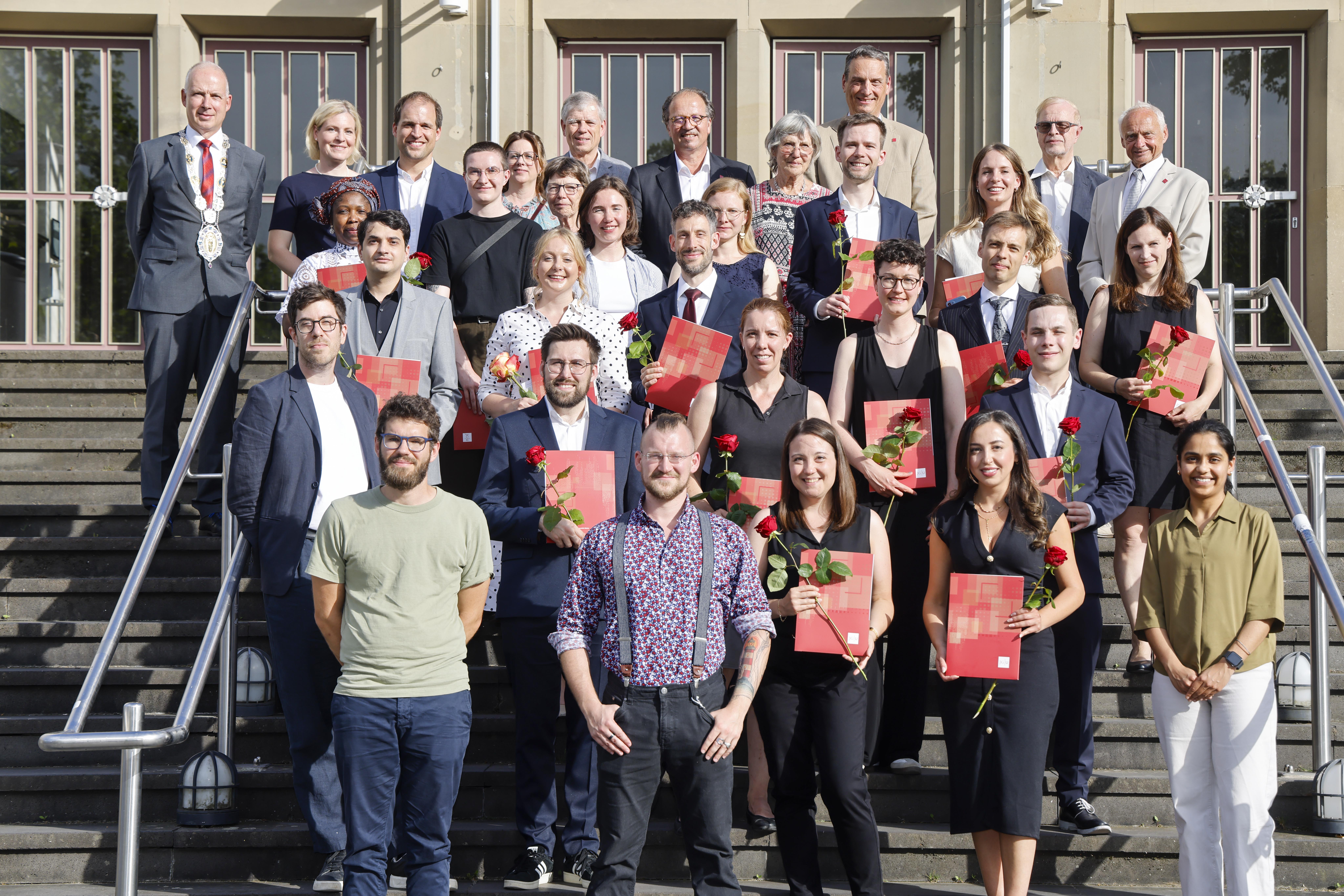 Preisträgerinnen und Preisträger und Ehrengäste des DIES Academicus 2025